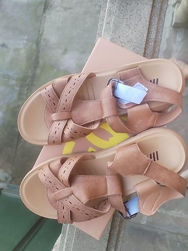 bot kar: Qadın üçün rahat sandal - Rəng: Açıq qəhvəyi/bej - Material: Yumşaq — 2