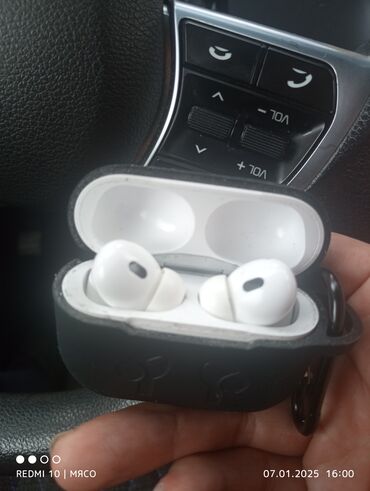 нашол телефон: Air pods оригинал 
Вьетнам