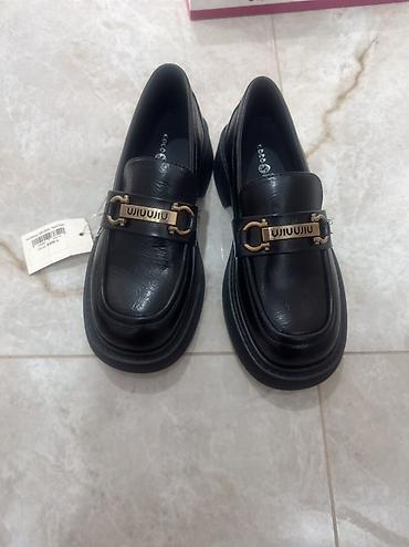 мокас: Лоферы, 35, Miu Miu, Новый, цвет - Черный — 1