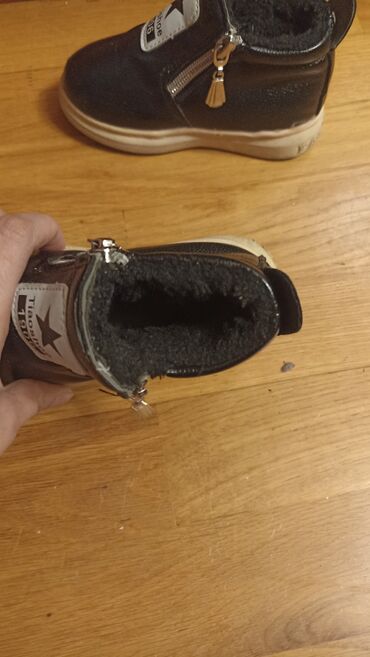 Kurtkalar: 6aydan 2yaşa qədər gedir.Yeni kimi — 10