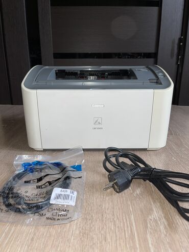 принтер и ноутбук: Принтер Canon lbp-3000 в состоянии НОВОГО. В комплекте идет новый