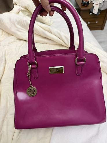 доставка сумка: Сумка DKNY (Donna Karan New York), модель с жесткой формой и глянцевой — 4