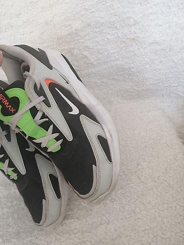 replay spagerice: NIKE AIR MAX patike br 39, dužina unutrašnjeg gazišta 24,5 cm. Slanje — 8