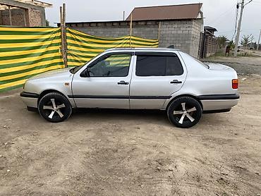 wolksvagen vento: Volkswagen Vento: 1992 г., 1.8 л, Механика, Бензин, Седан — 4