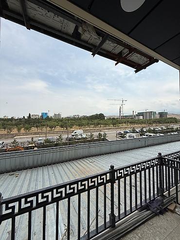 Продажа квартир: 3 комнаты, 128 м², Элитка, 2 этаж — 16