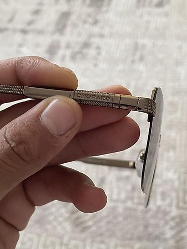 pull beer: Солнцезащитные очки Chopard - Форма: прямоугольные линзы с плавно — 3