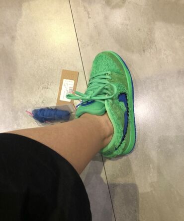 krasovka modelleri: Nike, Размер: 39, цвет - Зеленый, Новый