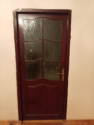 İşlənmiş Otaq qapısı Zamok ilə, Ünvandan götürmə