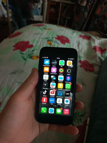 soyuducular ikinci əl: IPhone 8, 64 GB, Qara, Barmaq izi