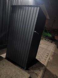 принимаю ящик: Будка размером высота - 2 м, длина -1 м, ширина - 1 м. Крытая