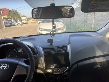 Hyundai: Hyundai Solaris: 2015 г., 1.6 л, Автомат, Бензин, Седан — 7