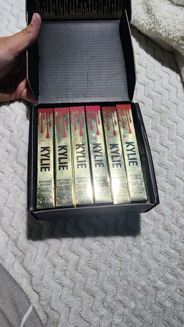 набор косметики бишкек: Набор помад для губ Kylie — Birthday Edition, Metal Matte Lipstick