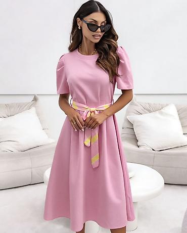 Haljine: 🔥Elegantna midi haljina sa pojasom na pruge
✅2300 din — 9