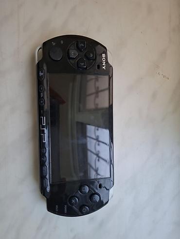 PSP (Sony PlayStation Portable): Sony psp 3001e madelidi xarabdi işlemir baterya sicib yerde surunur 10 — 1