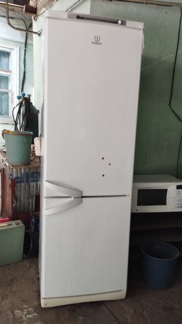 холодильник бу продаю: Муздаткыч Indesit, Колдонулган, Эки камералуу, 60 * 184 * 60