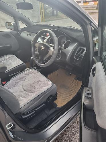 фит машины: Honda Fit: 2006 г., 1.3 л, Вариатор, Бензин, Хэтчбэк — 10