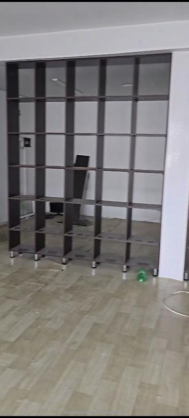 Rəf vitrinləri: Mağaza üçün modul rəf sistemi - Material: laminat/LDSP ağac əsaslı — 4