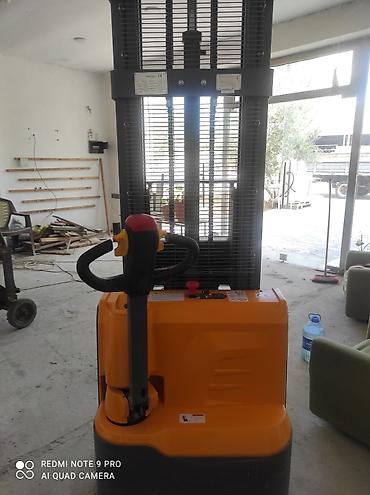 baklar və cənlər: Elektrik stacker (qablaşdırıcı qaldırıcı) - Tip: Elektriklə idarə — 1