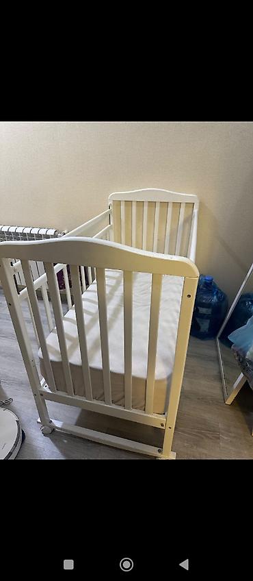 lovhe: Oğlan və qız üçün, İşlənmiş, Dördbucaq, Beşik, Dəstsiz, Matras ilə, Yellənmə mexanizmsiz — 3