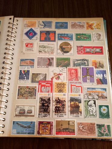 Numizmatika i filatelija: Album velikog formata sa više od 1000 maraka i nekoliko blokova — 7