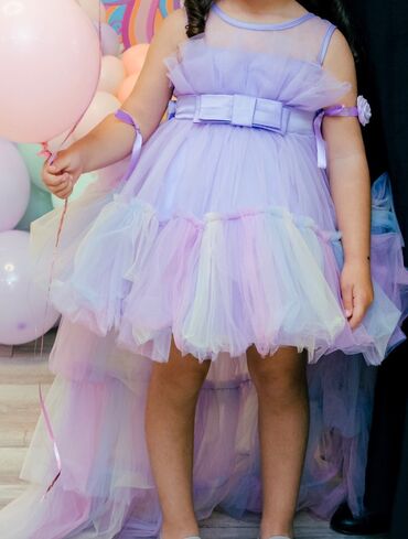 Xonça: Ideal veziyyetde . bir defe geyinilib. godekce ile birlikde satilir