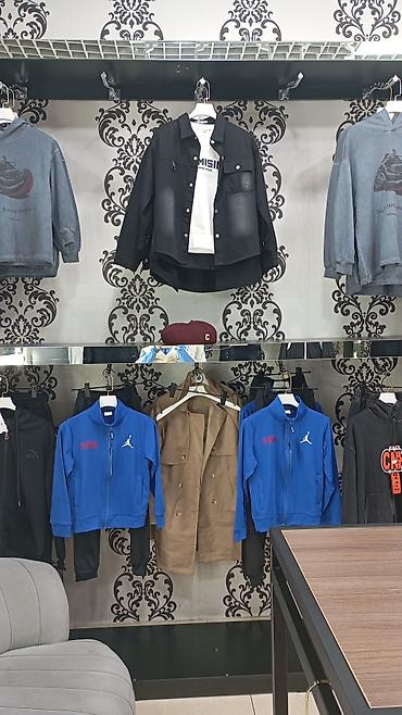 Стеллажи: Продается оборудование для бутика одежды качество шикарное — 1