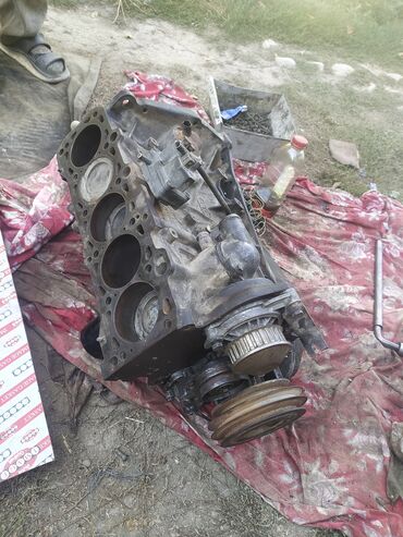 полик в багажник: Бензиновый мотор Audi 1989 г., 2.3 л, Б/у, Оригинал, Германия
