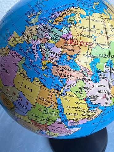 ofis levazimati: Komapkt Qlobus Məktəblilər və maraqlanan insanlar üçün kompakt qlobus — 8