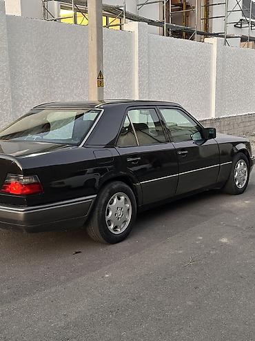 старый кондиционер: Mercedes-Benz E-Class: 1993 г., 2.2 л, Автомат, Бензин, Седан — 3