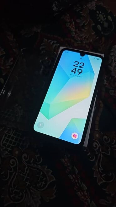 защитное стекло huawei: Смартфон с дисплеем от края до края и каплевидным вырезом. Устройство