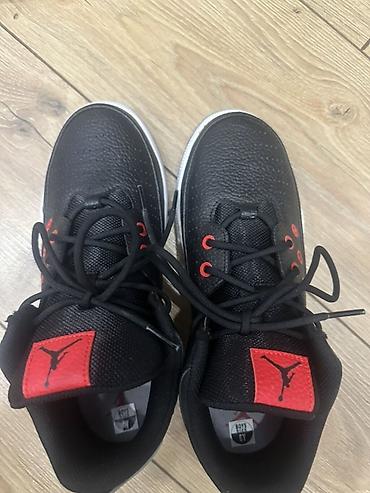 dunk low: Мужские кроссовки, 38.5, Air Jordan, Новый, цвет - Черный, Бесплатная доставка, Платная доставка, Самовывоз — 1