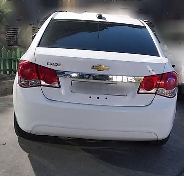 chevrolet cruze motor: Chevrolet Cruze sedan – ağ rəng, şəhər və magistral üçün rahat və — 7