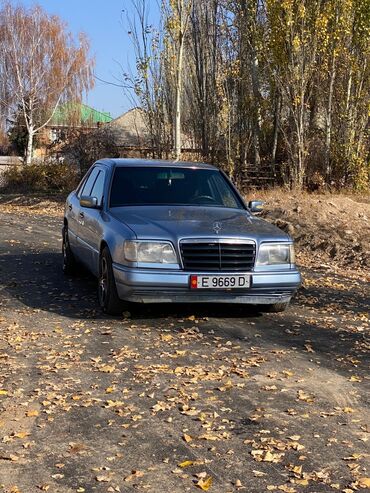 продаю термо будка: Mercedes-Benz W124: 1993 г., 2.2 л, Механика, Бензин, Седан