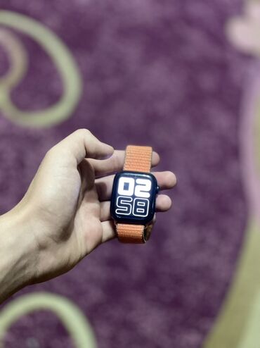 galaxy watch 3 цена в бишкеке: Смарт-часы с корпусом черного цвета и ярким оранжевым тканевым