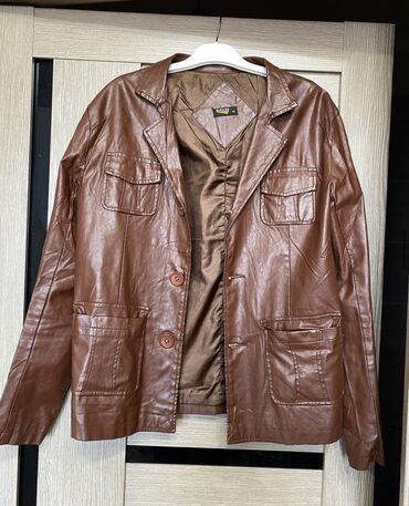 кожанный пиджак мужской: Куртка M (EU 38), L (EU 40), цвет - Коричневый