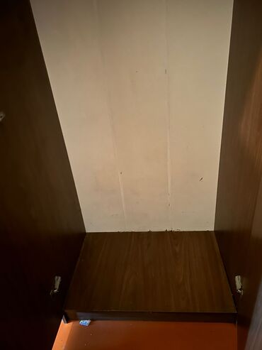 Dolablar: İşlənmiş, 4 qapılı Düz dolab, Qarderob, paltar dolabı — 9