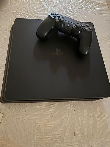 Видеоигры и приставки: - Model: PS4 Slim -1konsolu var vibrasyalı -boş boş adamlar narat — 1