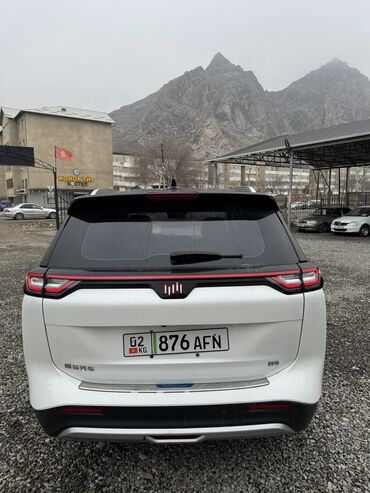 Другой электротранспорт: Электромобиль (кроссовер), белый цвет кузова. Основные особенности: - — 12