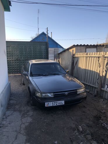 Nissan: Nissan Maxima: 1990 г., 3 л, Механика, Бензин, Седан