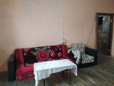 аренда квартира: Salam, Zabrat qəsəbəsi qayinin yanina yaxın hissədə köhnə tikili