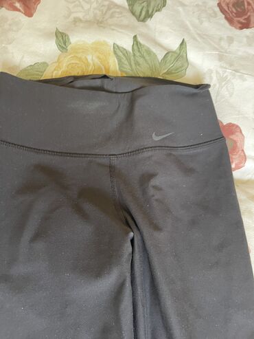 Köynək və bluzalar: Nike idman lasini az geyinilib baha alınıb lalafo.az -da Köynək və bluzalar: Nike idman lasini az geyinilib baha alınıb