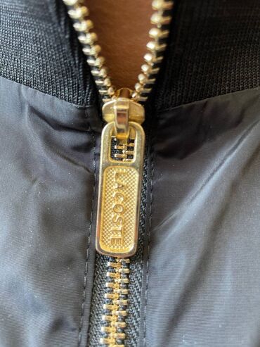 Jakne za prelazni period: Muške jakne za jesen tanji S,M,L,XL,XXL veličine za 5500 din
pb — 5