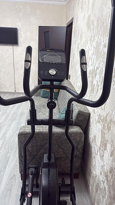 trenajor velo: Elliptik trenajor – inersiyalı (magnit) müqavimət sistemi ilə — 1