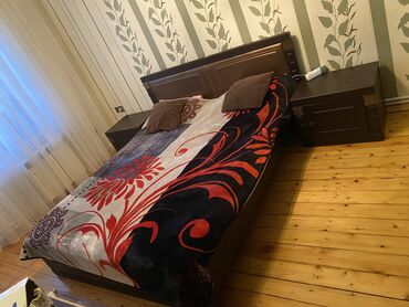 taxd: Б/у, Двуспальная кровать, С матрасом, С выдвижными ящиками, Азербайджан
