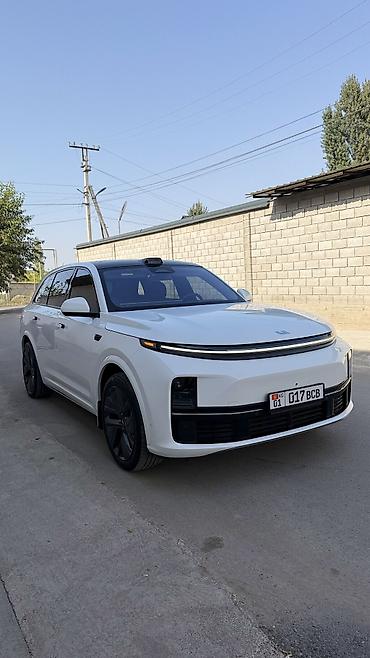 Lixiang: Lixiang L7: 2023 г., 1.5 л, Электромобиль — 3