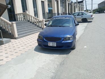 электро автомобиля: Hyundai Accent: 2003 г., 1.6 л, Механика, Бензин