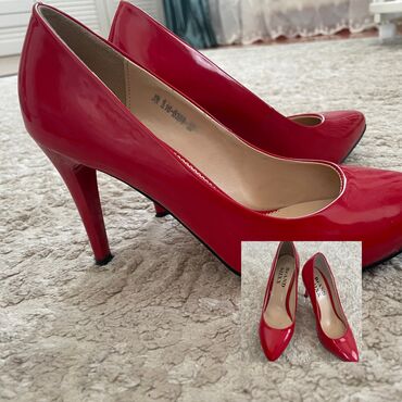 туфли не разу не одевала: Туфли 36.5, цвет - Красный