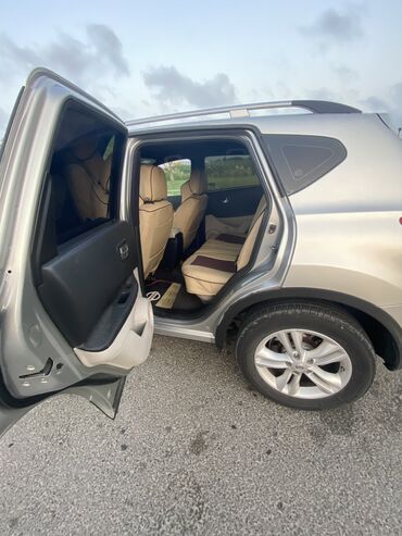 Nissan: Nissan Qashqai: 2 l | 2010 il Ofrouder/SUV — 5