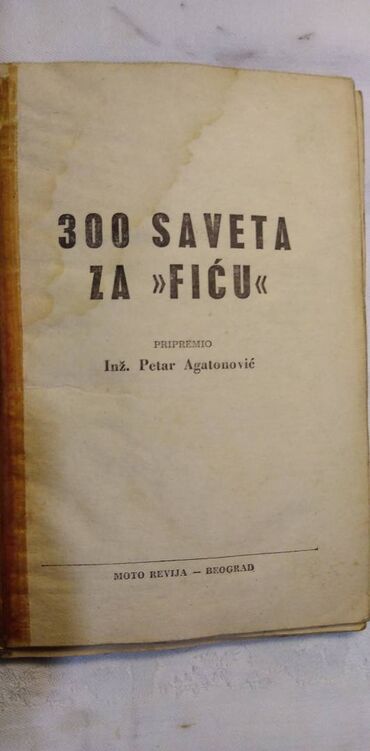 Knjige i stripovi: 300 saveta za ficu 109 str. 18 cm. stanje lose — 2