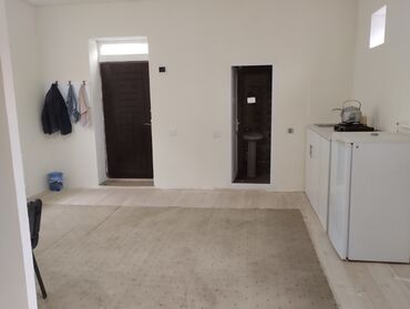 Uzunmüddətli kirayə mənzillər: Bu mənzil yaşayış üçün rahat və funksional bir məkan təmin edir. Geniş — 9